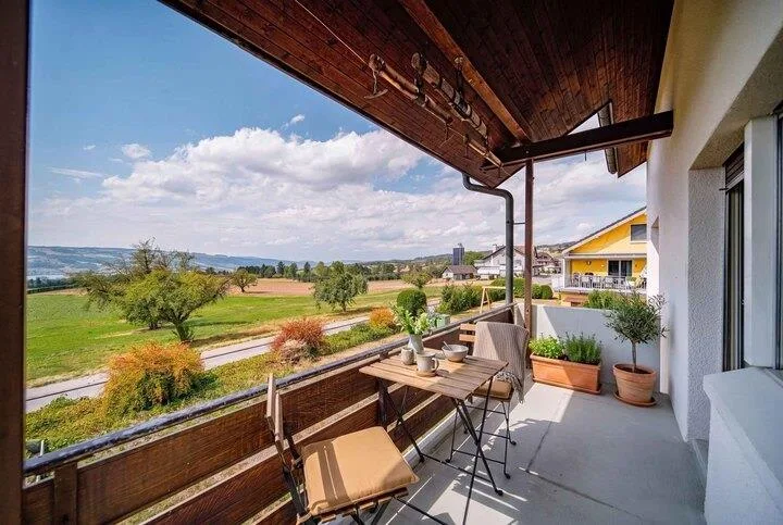 FREISTEHENDES EINFAMILIENHAUS MIT VIEL UMSCHWUNG – Foto 6 von 8