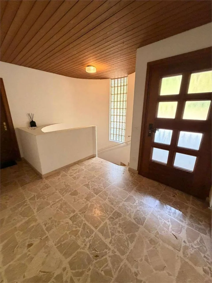 Appartamento con piscina ad Agra – foto 6 di 13