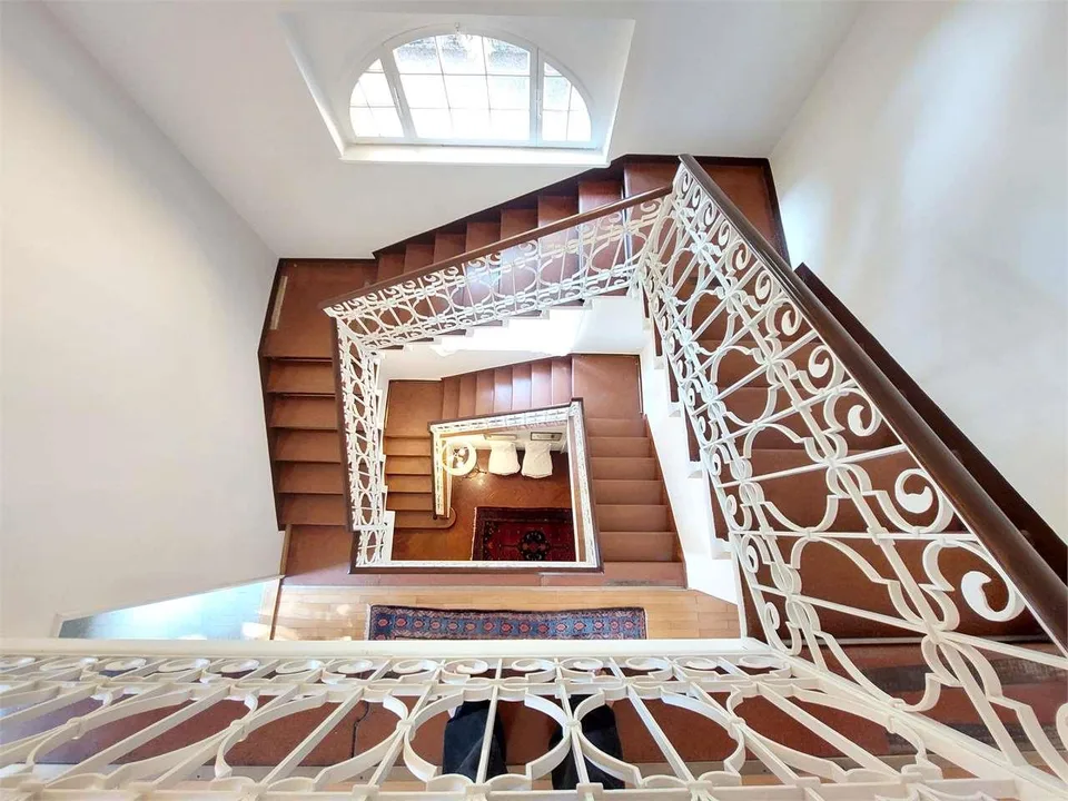 Prestigiosa villa storica con parco privato e vista sul Lago di Lugano – Foto 6 von 8