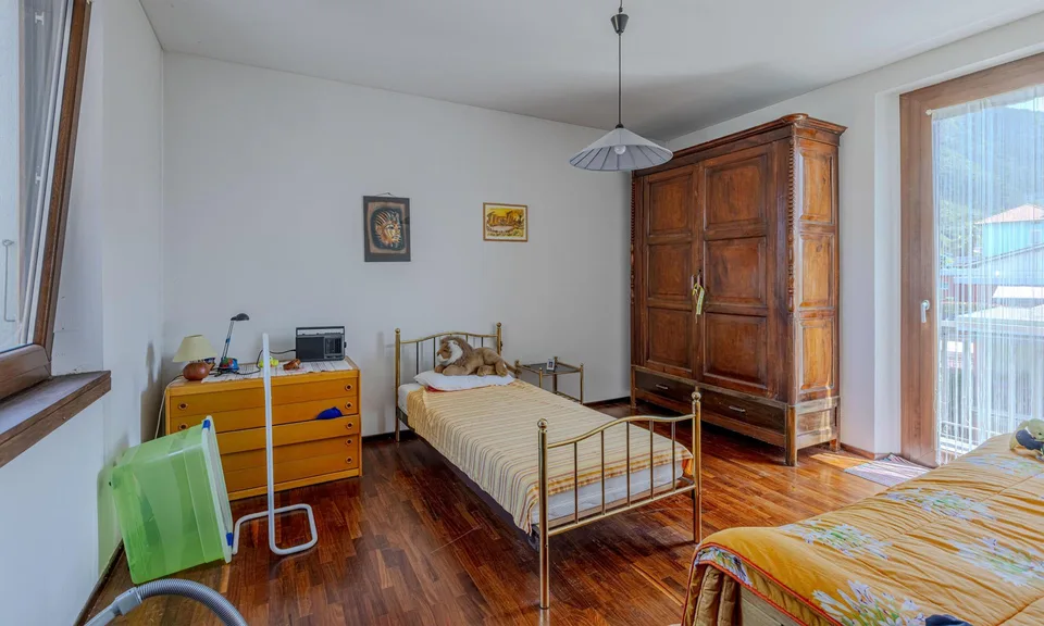 AMPIA E PITTORESCA CASA DI 7.5 LOCALI CON GIARDINO A VACALLO – foto 6 di 9