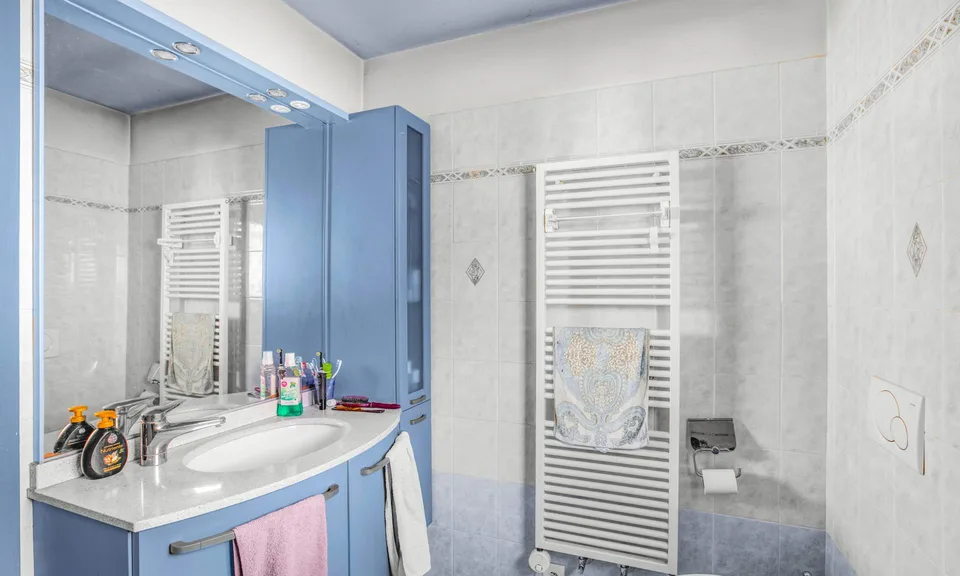 BELLISSIMA VILLA 6.5 LOCALI A POCHI PASSI DAL LAGO A CASLANO – foto 10 di 13