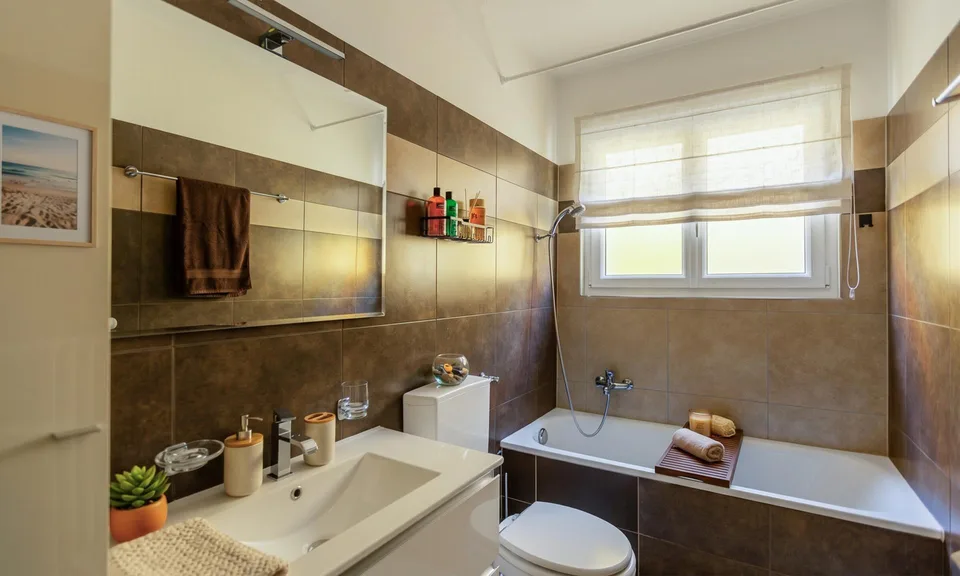 Moderne und geräumige 3.5-Zimmer-Wohnung komplett renoviert in Taverne – Foto 6 von 8