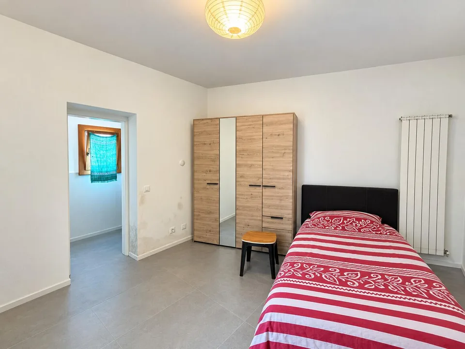 OTTIMO AFFARE - PALAZZINA A REDDITO A MORBIO INFERIORE – photo 7 sur 9