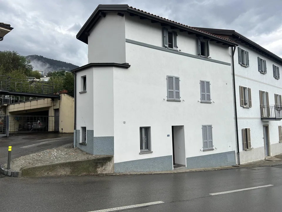 OTTIMO AFFARE - PALAZZINA A REDDITO A MORBIO INFERIORE – photo 9 sur 9