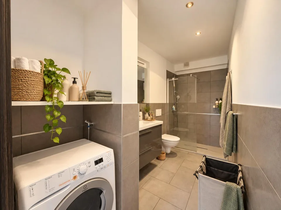 OTTIMER INVESTITION - 2,5 ZIMMER RENOVIERTE WOHNUNG IN VIGANELLO – Foto 5 von 6