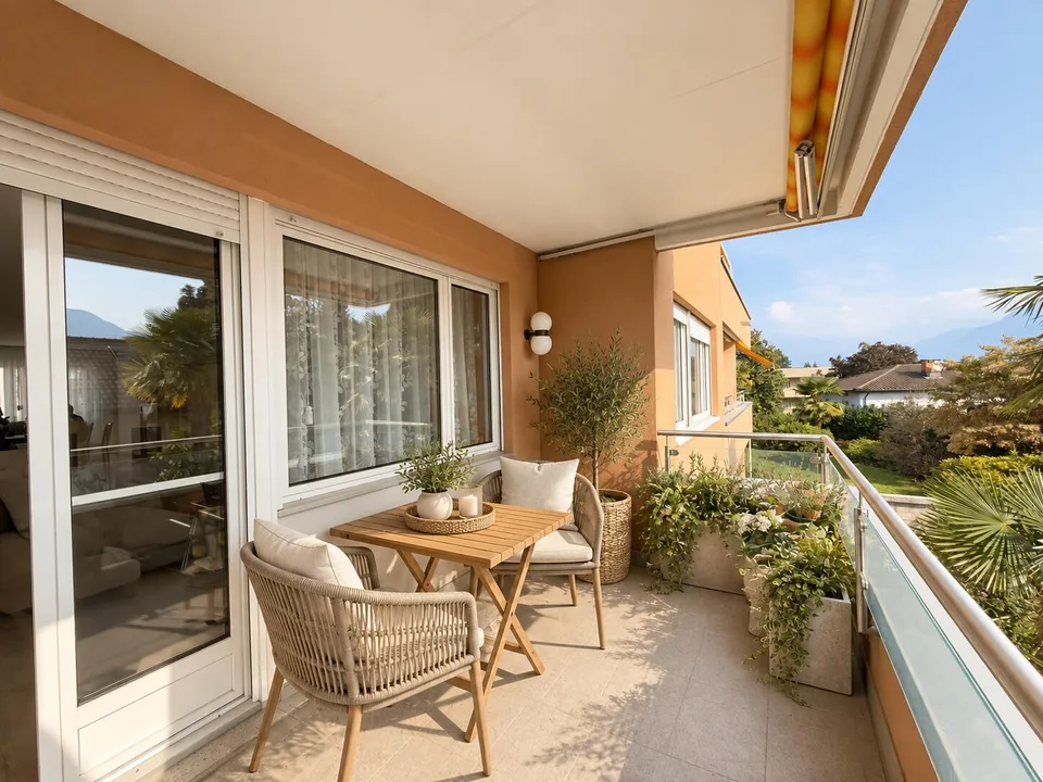 GROSSE 5.5-ZIMMER-WOHNUNG MIT TERRASSE IN GENTILINO – Foto 3 von 9