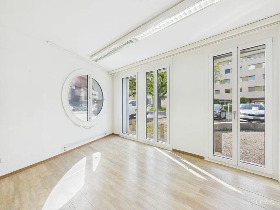Ideale Raumeinteilung für Praxis- und Büronutzungen – Foto 10 von 20