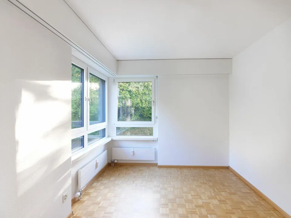 Moderne 5.5-Zimmerwohnung in Oberwil – Foto 8 von 10