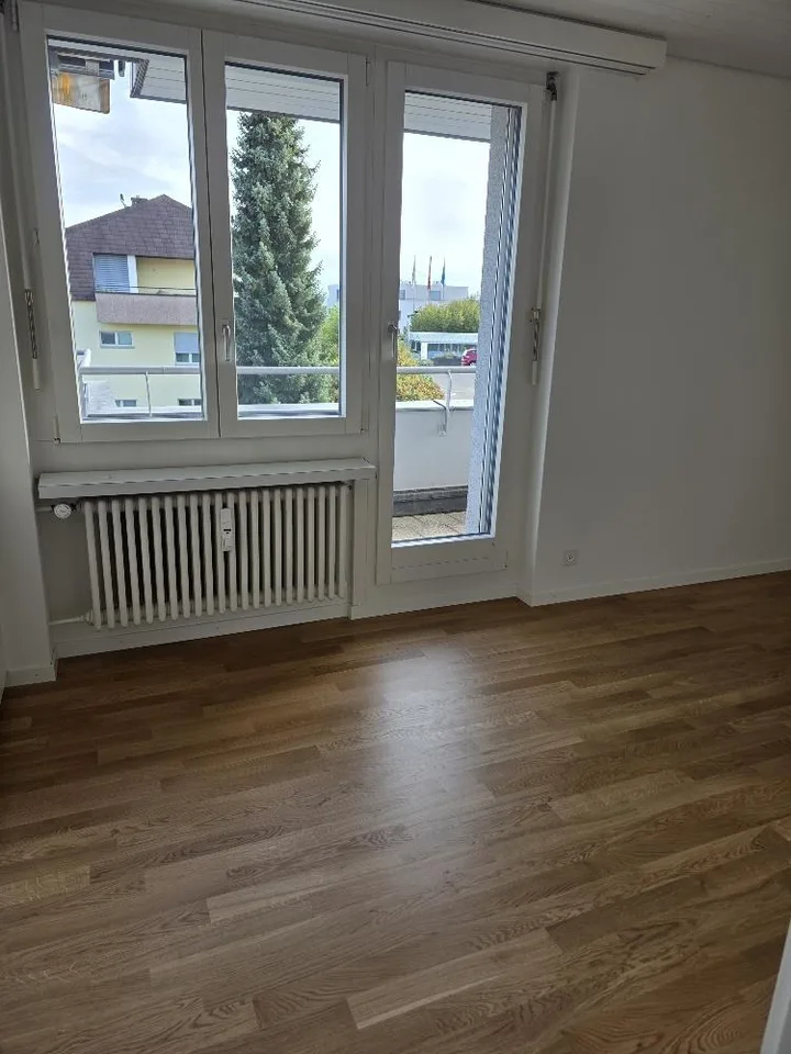 Charmant appartement 5 pièces avec jardin d'hiver et grand balcon – photo 8 sur 12