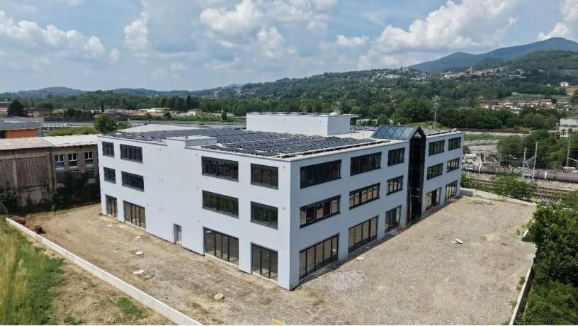 NUOVO SPAZIO ARTIGIANALE/COMMERCIALE MODULABILE A MENDRISIO – Foto 8 von 12