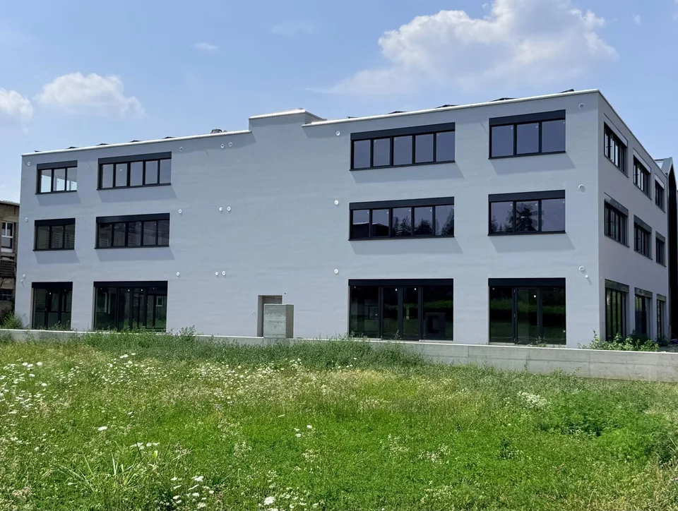 NUOVO SPAZIO ARTIGIANALE/COMMERCIALE MODULABILE A MENDRISIO – Foto 2 von 12