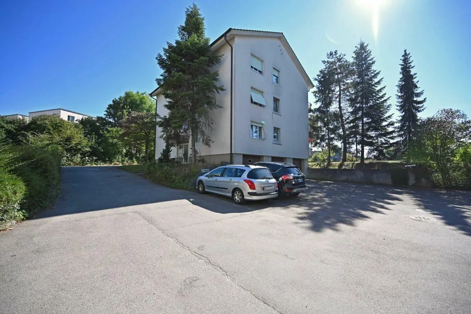 3.5-room apartment with view and parking space – photo 9 of 9