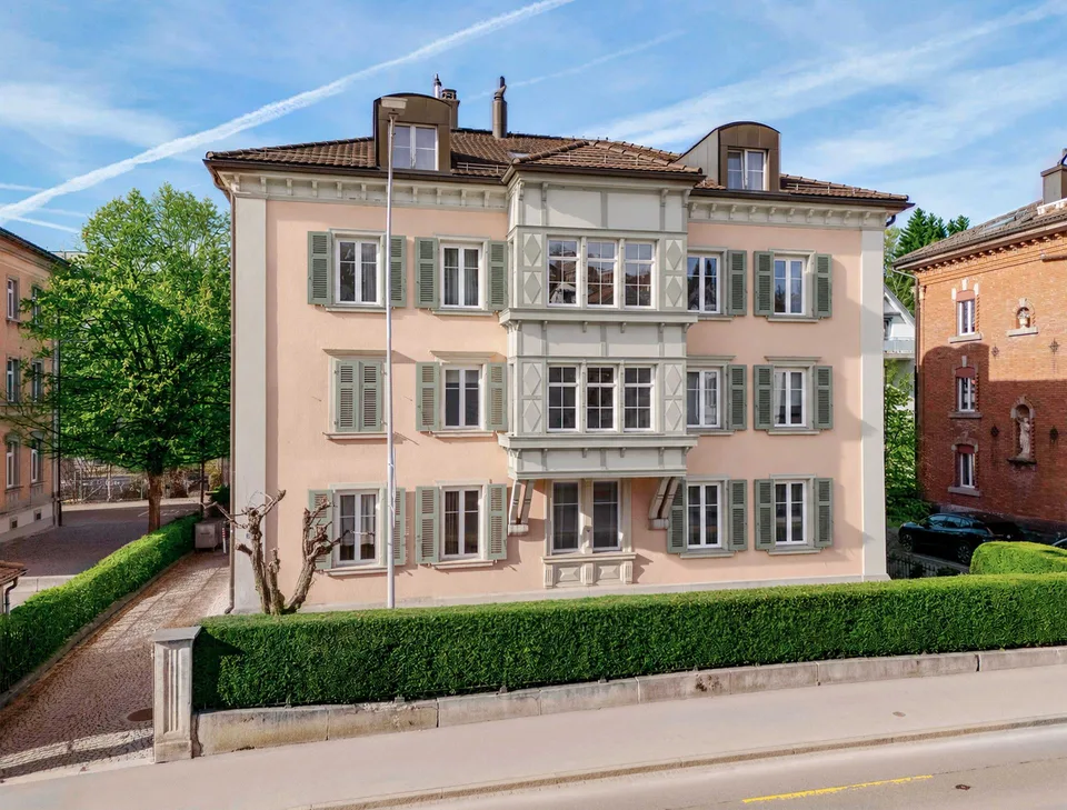«Bijou Herisau 1920» – herrschaftlich wohnen auf 150 m² – Foto 2 von 12