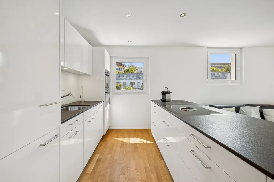 Lichtdurchflutete 5.5-Zimmer-Maisonettewohnung – Foto 3 von 11
