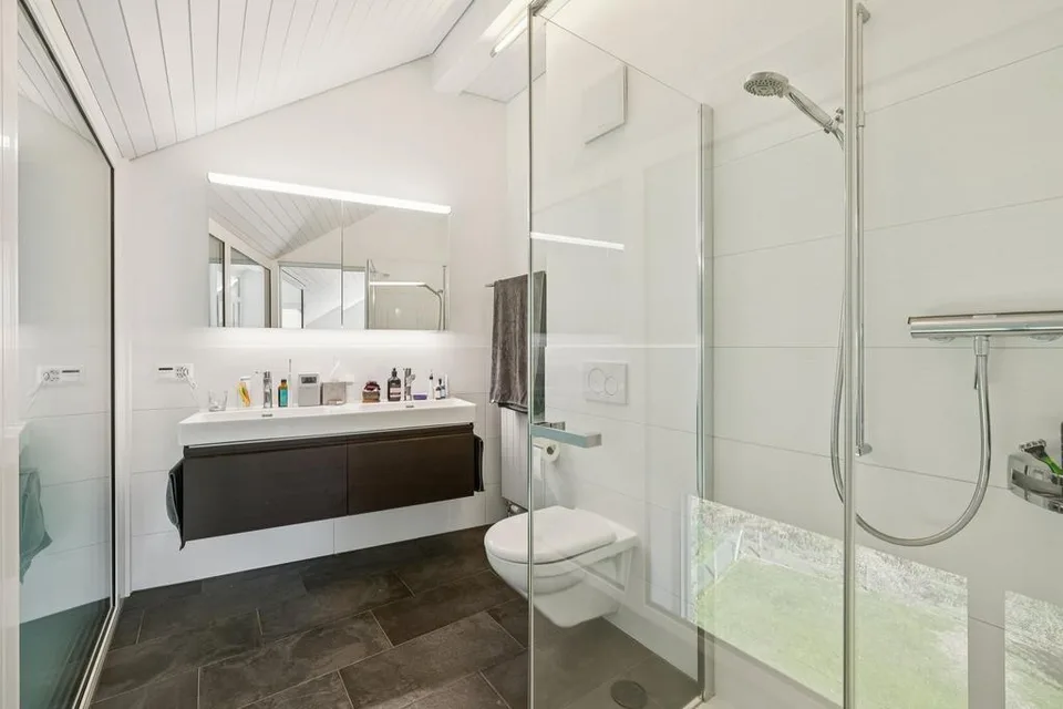 Lichtdurchflutete 5.5-Zimmer-Maisonettewohnung – Foto 8 von 11