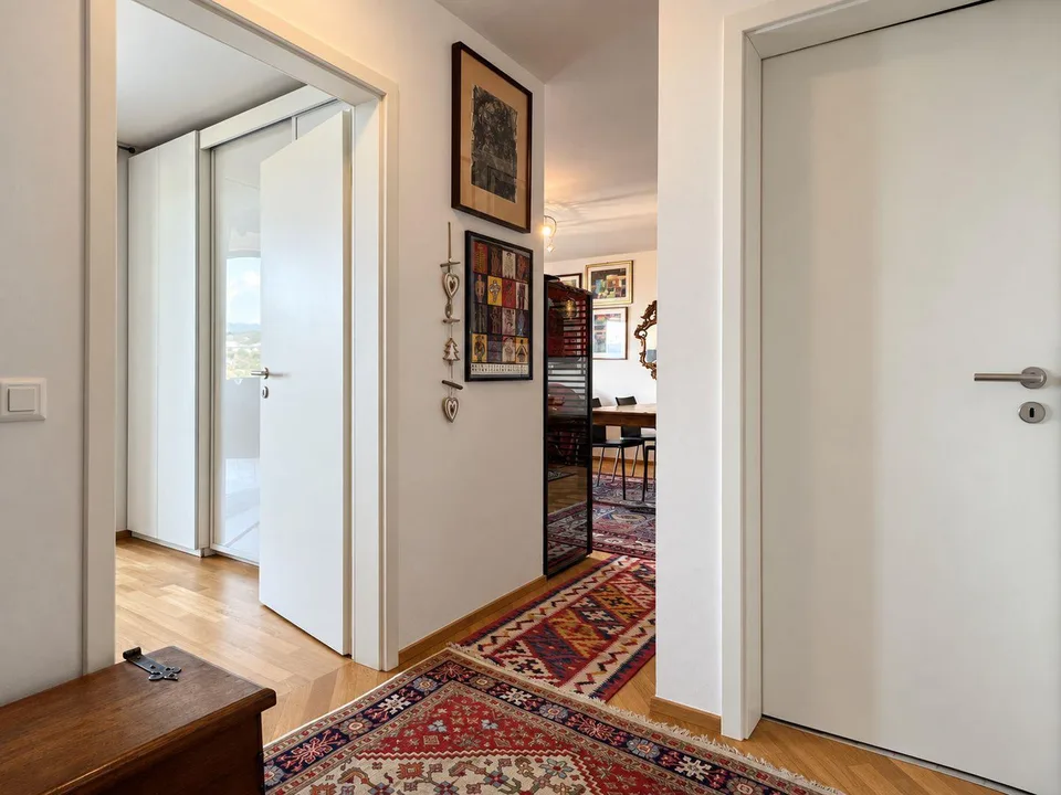 Moderne und helle 3,5-Zimmer-Wohnung mit gemütlicher Terrasse – Foto 5 von 11