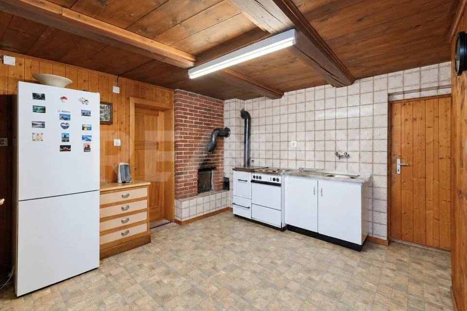 Charmante 2.5 Zimmer-Altbauwohnung im Dorfzentrum von Albinen – Foto 7 von 13