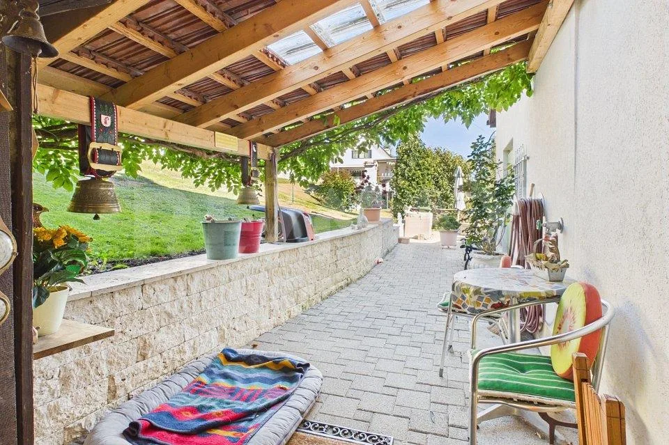 Einfamilienhaus mit historischem Charm und Potenzial – Foto 3 von 13
