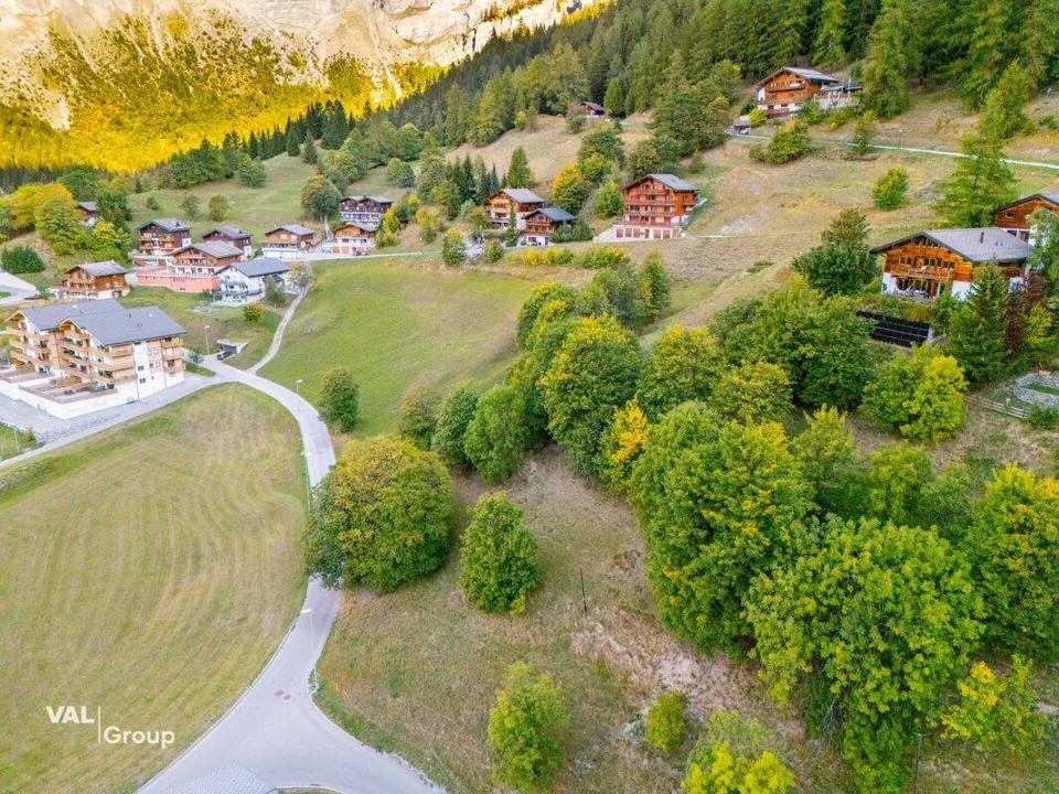 Attraktives Bauland in Leukerbad mit traumhafter Aussicht – foto 2 di 6