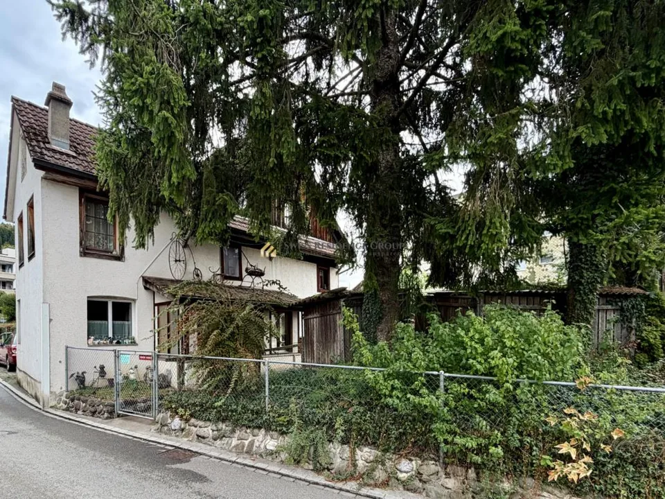 Einzigartige Investitionschance an bester Lage: 10-Zimmer-Bauernhaus – foto 3 di 7