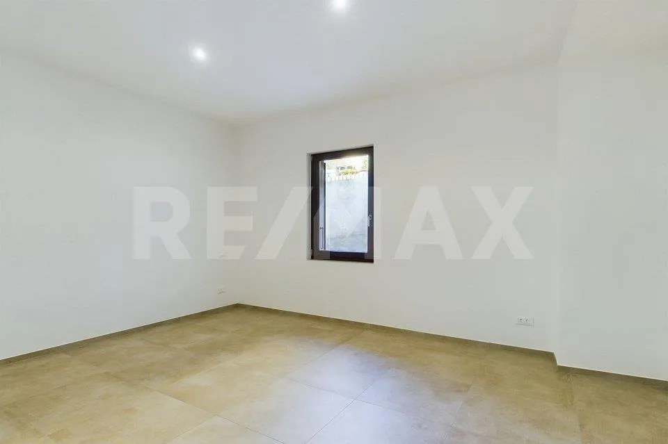 Appartamento 3 locali, in residenza di nucleo con giardino – Foto 8 von 12