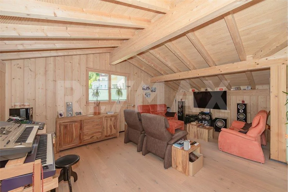 Traumhaftes Wohnhaus mit Einliegerwohnung oder Bürofläche, in beste... – photo 8 sur 13