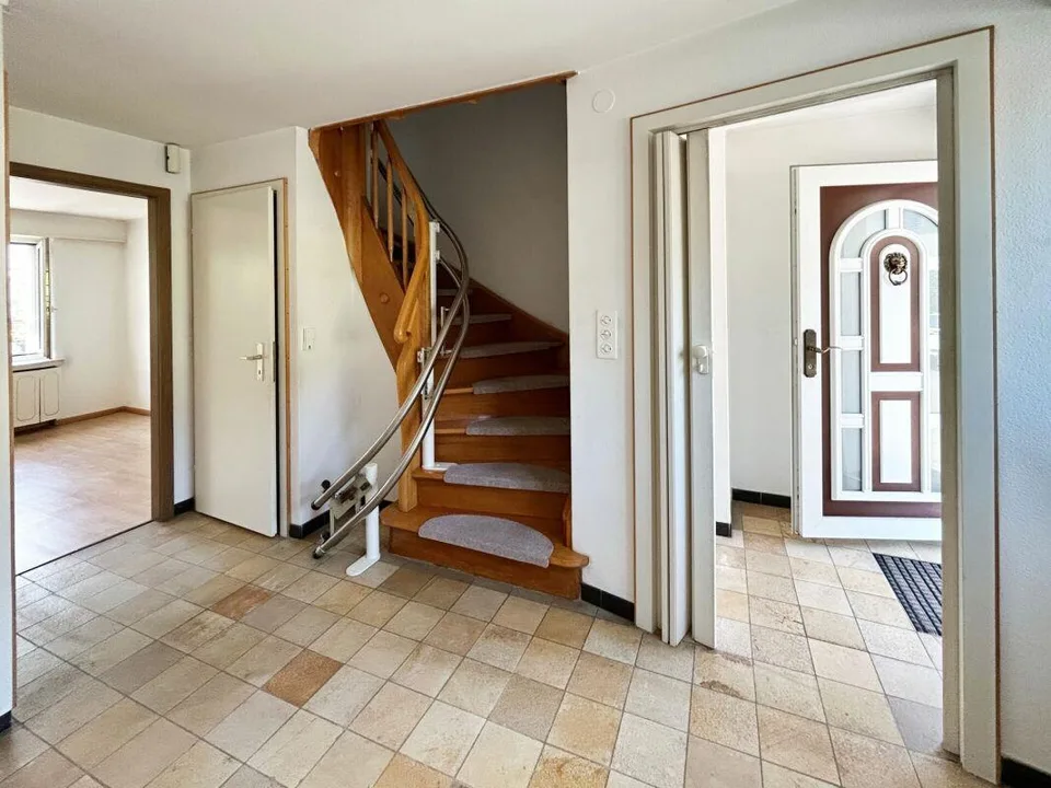 Casa a schiera di 4 locali accogliente con area di seduta all'aperto spaziosa e garage privato – foto 2 di 13
