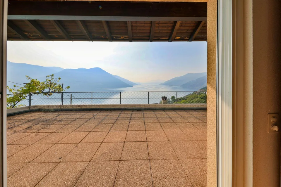 Villa in a breathtaking panoramic location – photo 4 of 10