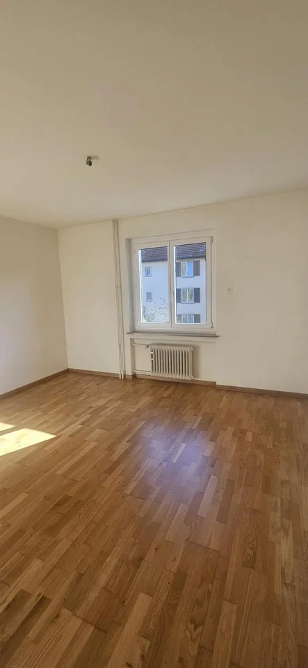 befristete 2.5 Zimmerwohnung in Winterthur – Foto 3 von 9