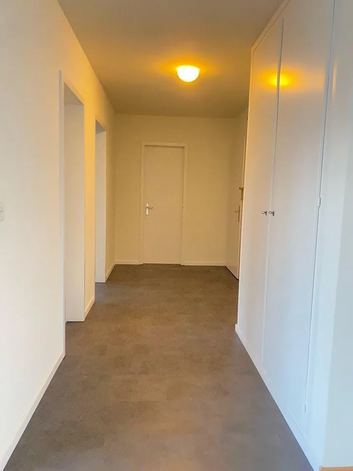 Zentral wohnen am Libellenweg: Gemütliche 2-Zimmer-Wohnung in Lyss – Foto 7 von 8
