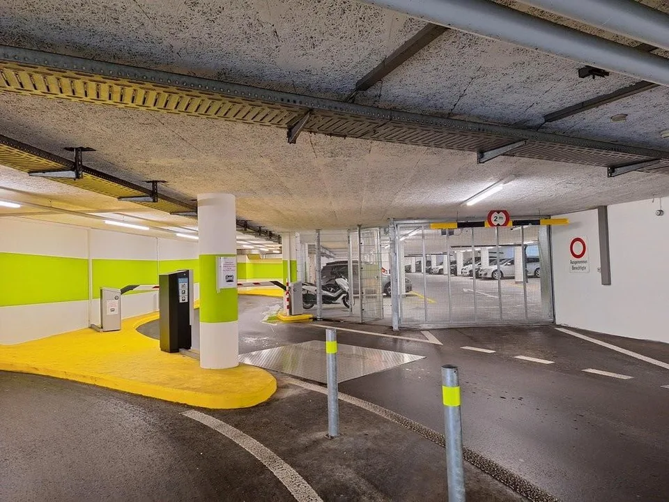 Einstellplatz zu vermieten – Foto 3 von 5