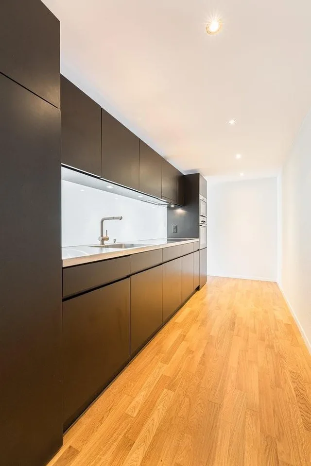 Moderne 2.5-Zimmerwohnung im Zentrum der Neustadt – foto 3 di 4