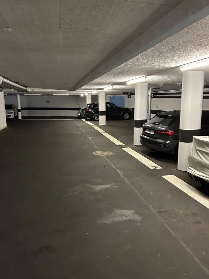 Tiefgaragenparkplatz Nr.17 neben der Universitätsklinik Balgrist – foto 2 di 3