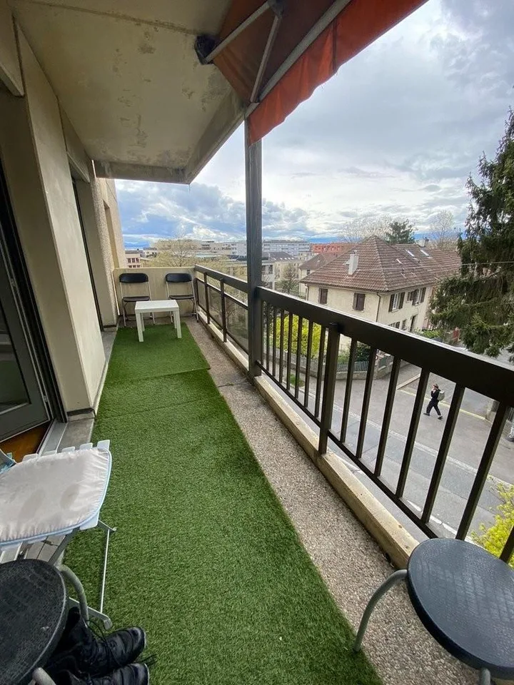 Close to the city center of Lausanne – photo 2 of 9