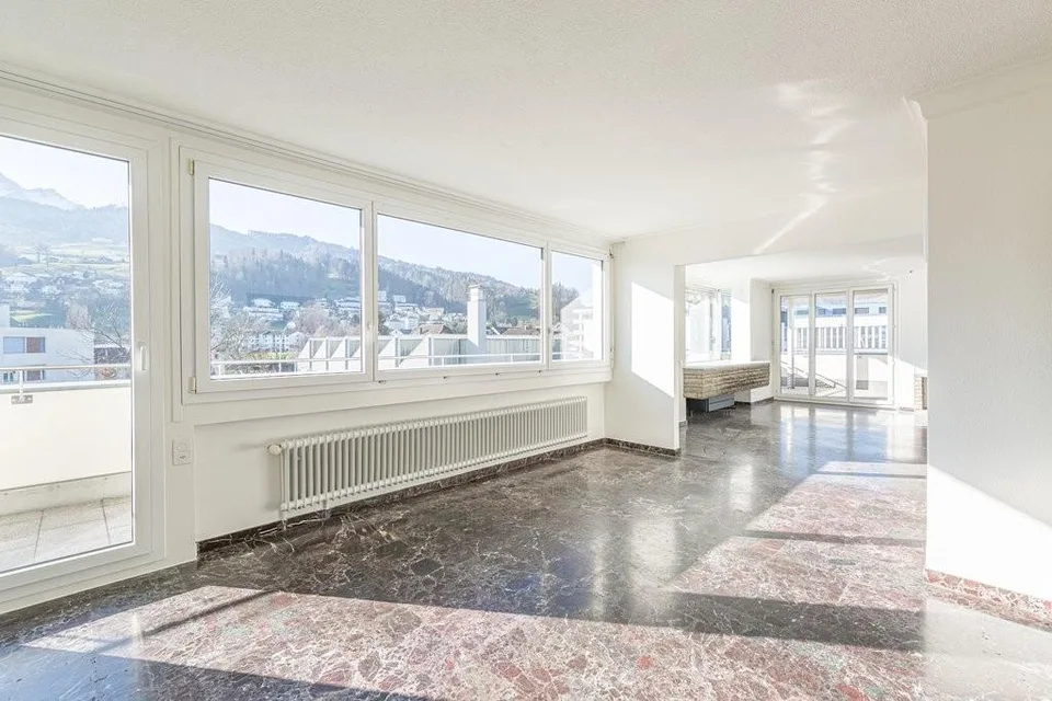 Appartement en attique avec vue panoramique ! – photo 3 sur 8