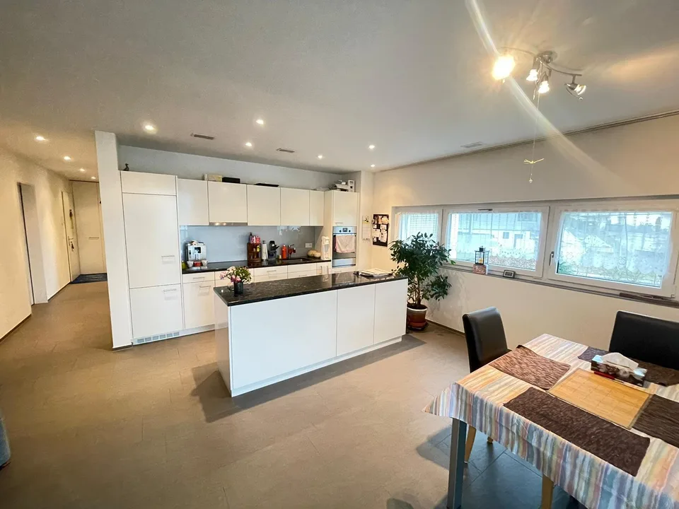 Moderne 3,5 Zimmer Wohnung in Herblingen – photo 4 sur 9