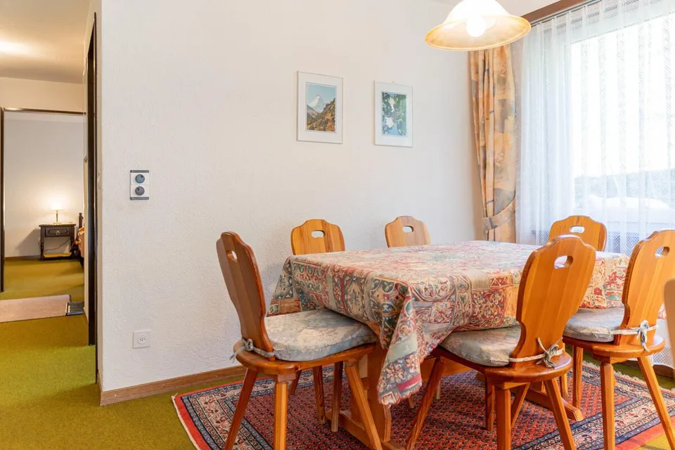 Klein und fein heimelige 2-Zimmerwohnung mit Weitblick in Grächen – Foto 8 von 17