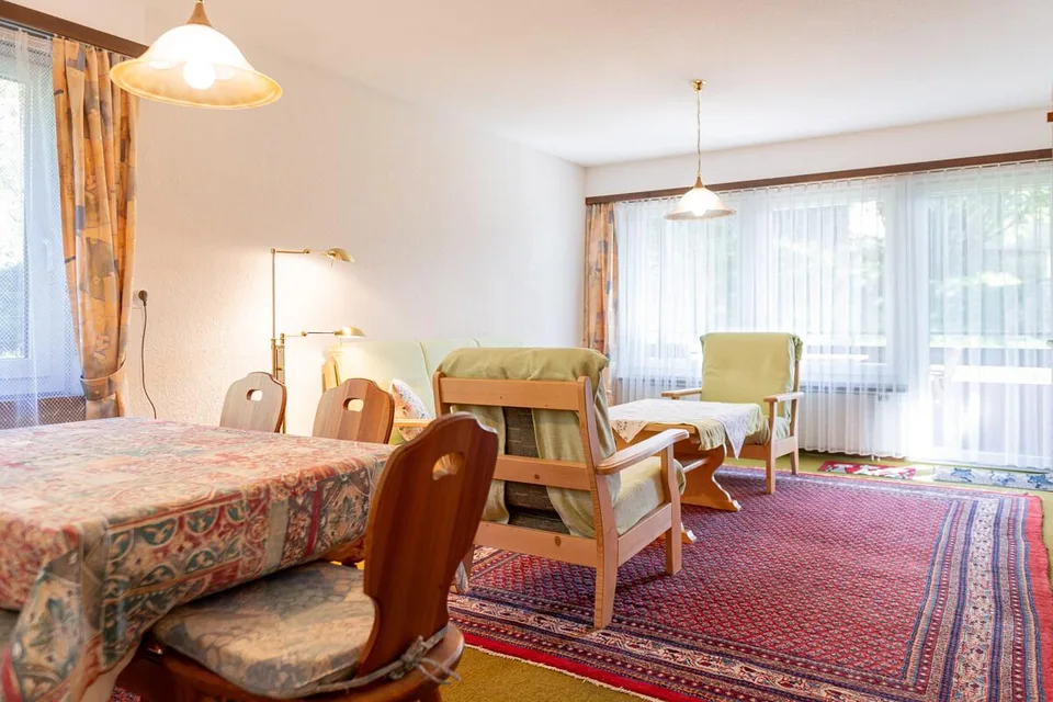 Klein und fein heimelige 2-Zimmerwohnung mit Weitblick in Grächen – Foto 5 von 17