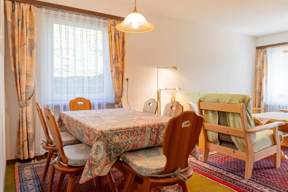 Klein und fein heimelige 2-Zimmerwohnung mit Weitblick in Grächen – Foto 7 von 17