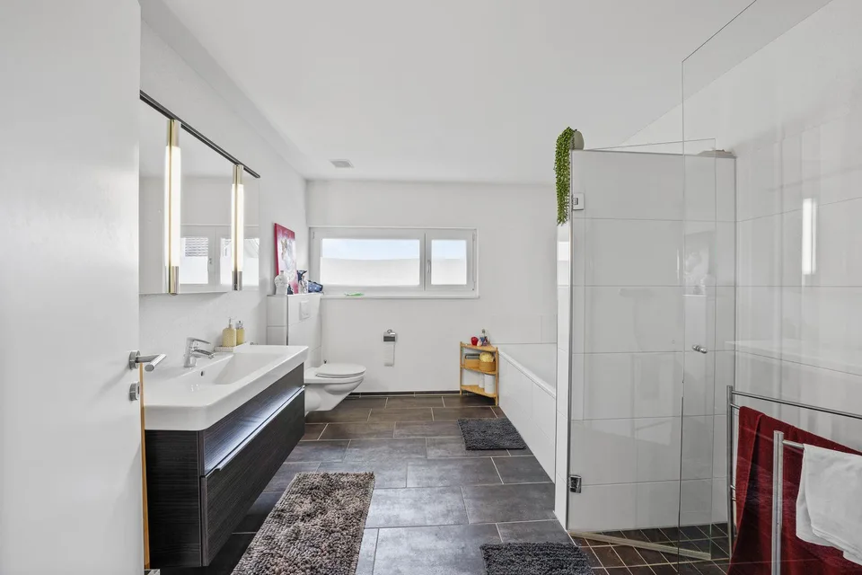 3.5-Zimmer-Wohnung mit Garten – Foto 5 von 9