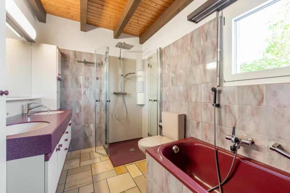 Umweltfreundliches Einfamilienhaus am Waldrand mit Solaranlage und ... – Foto 11 von 23