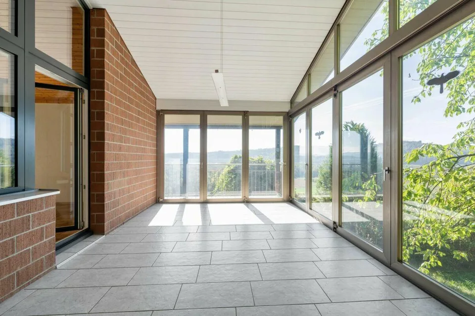 Umweltfreundliches Einfamilienhaus am Waldrand mit Solaranlage und ... – Foto 4 von 23