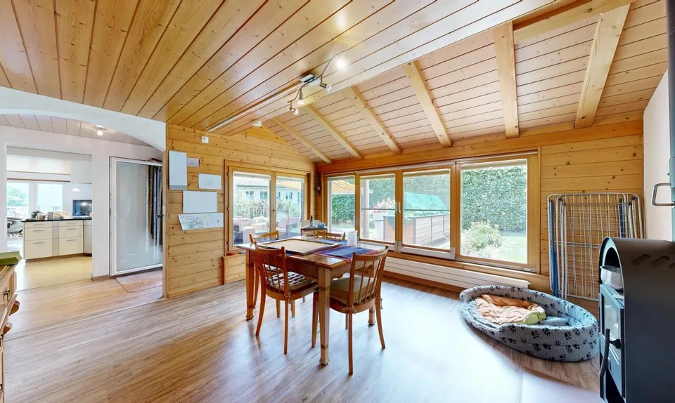 Casa multi-generazionale modernizzata con vista panoramica a Gysenstein – foto 10 di 11