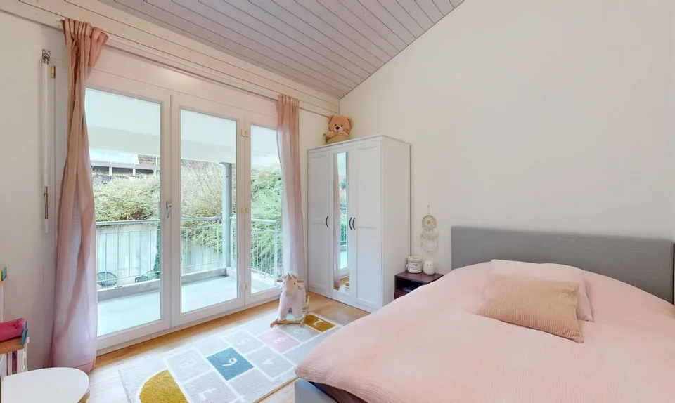 Modernes Zuhause mit hochwertigem Ausbau & gepflegtem Gartenparadies – Foto 8 von 11