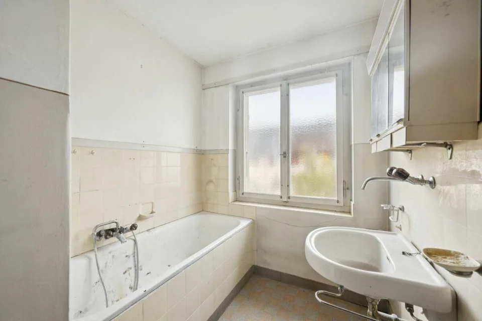 5.5-Zimmer-Reiheneinfamilienhaus mit grossem Garten und bestehender Baubewilligung in Riehen – Foto 10 von 10