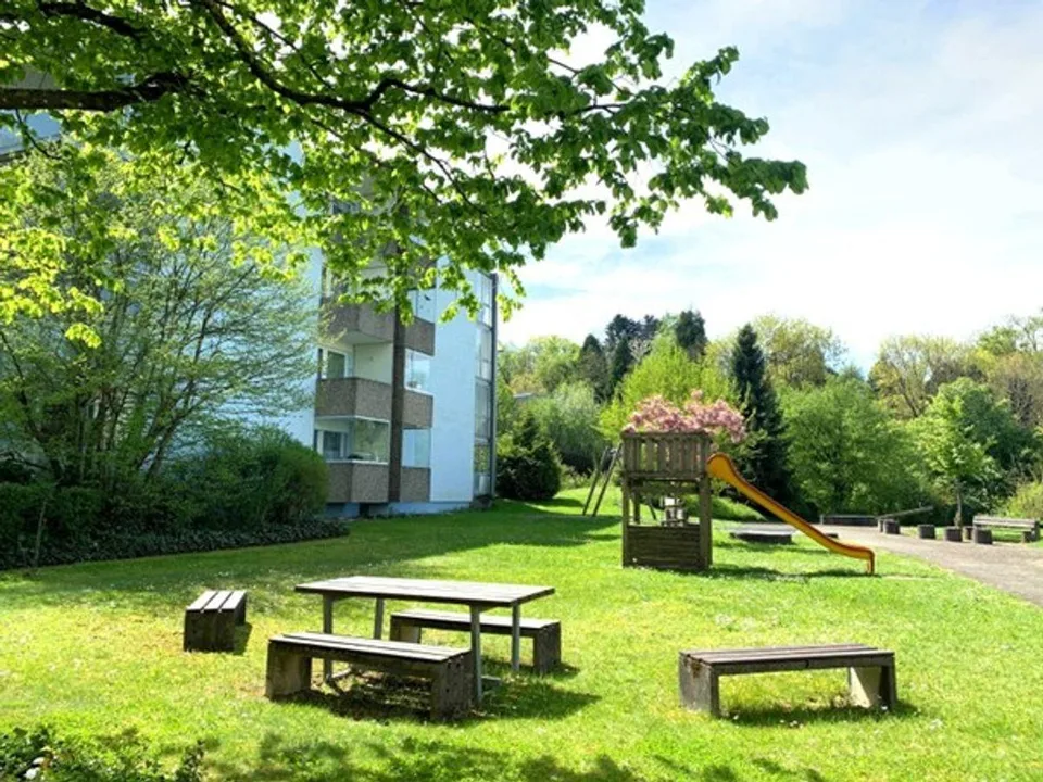 Helle, stilvolle und komplett renovierte 4.5 Zimmer-Wohnung – Foto 12 von 12