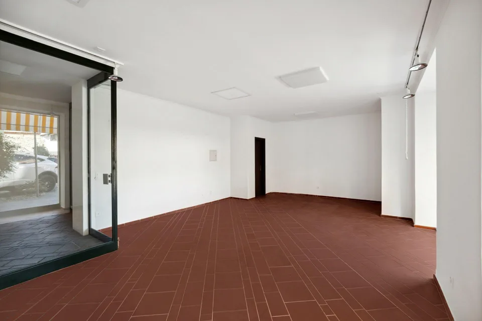 Locale commerciale nel cuore della città vecchia! – foto 7 di 7