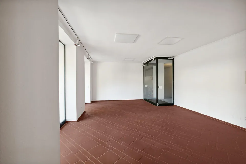 Locale commerciale nel cuore della città vecchia! – foto 5 di 7