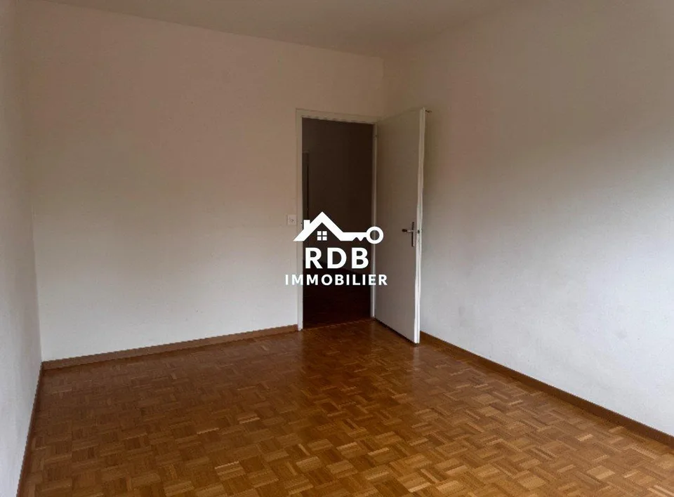 Großes Durchgangsappartement – Foto 6 von 14