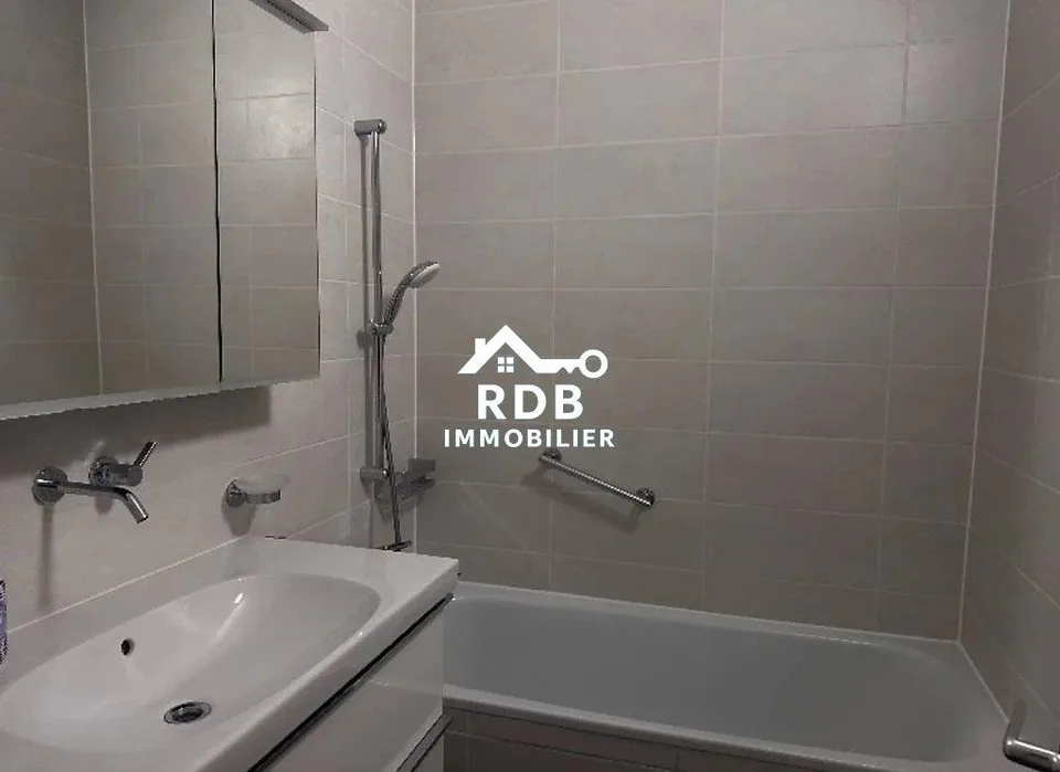 Großes Durchgangsappartement – Foto 8 von 14